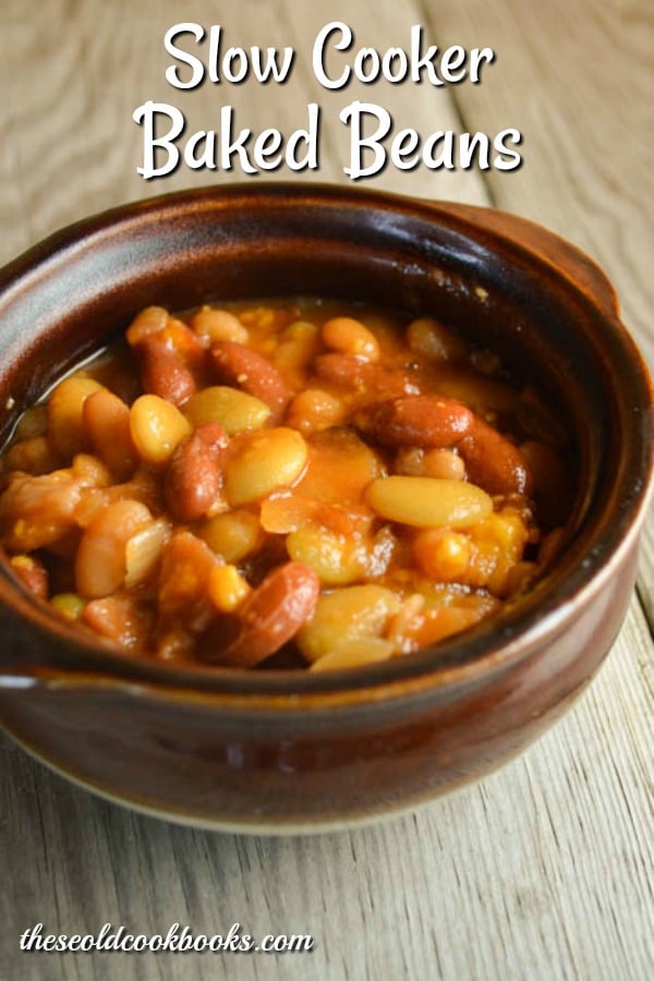 Slow Cooker Baked Beans are the perfect side dish for picnics, family dinners and potlucks.