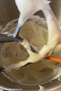 This Cream Cheese Frosting is perfect for almost any baked good, including cinnamon rolls, carrot cake and even graham crackers. You can not go wrong with a good homemade cream cheese icing when you are looking to top your favorite sweets.