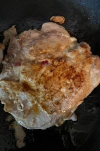 Pork Chop Potato Bake with hash browns is an easy recipe for you to put together that will please those meat and potato lovers in your family. Imagine a smothered pork chop and scalloped potato combination. 