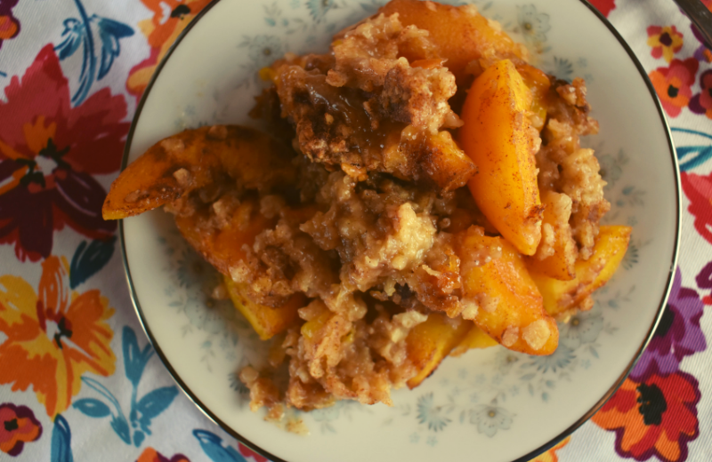 Crock Pot Peach Cobbler: An Easy Recipe
