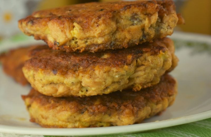 Easy Salmon Patties have the flavor of the classic salmon patty recipe without bread crumbs and without crackers, making them a low carb salmon patties recipe. 