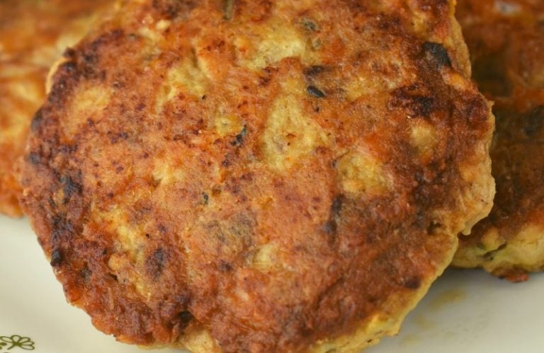 Low-Carb Salmon Patties Recipe with no fillers - These Old Cookbooks