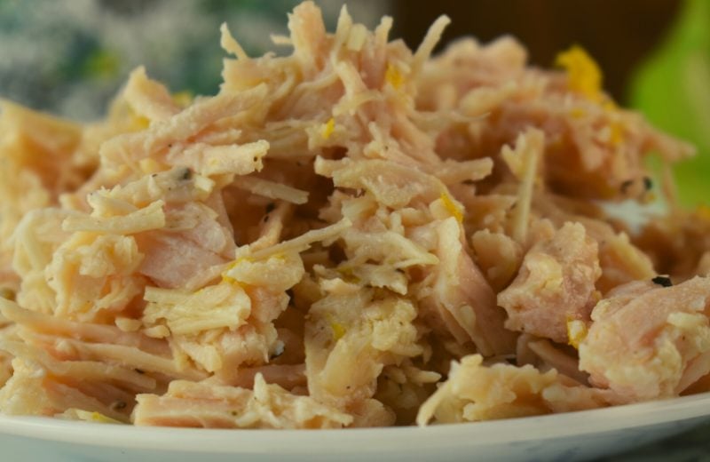Sometimes eating healthier really is easy, like with this Low Carb Chicken Salad (no mayo).  This Lemon Chicken Salad with Canned Chicken Recipe only takes 5 minute to prepare, and is perfect served on your favorite type of lettuce. By using canned chicken, you can whip this dish up in no time.