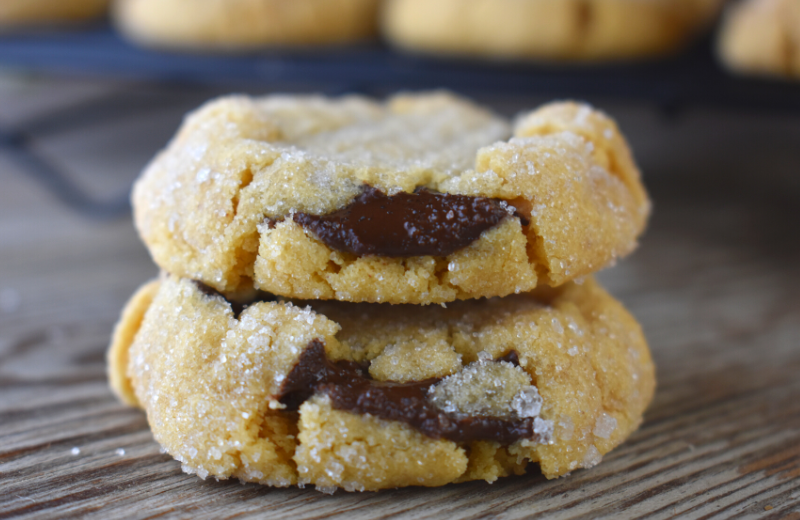 Salted Peanut Butter Cookies with Chocolate Chunks – A Peanut Butter Chocolate Chip Cookie