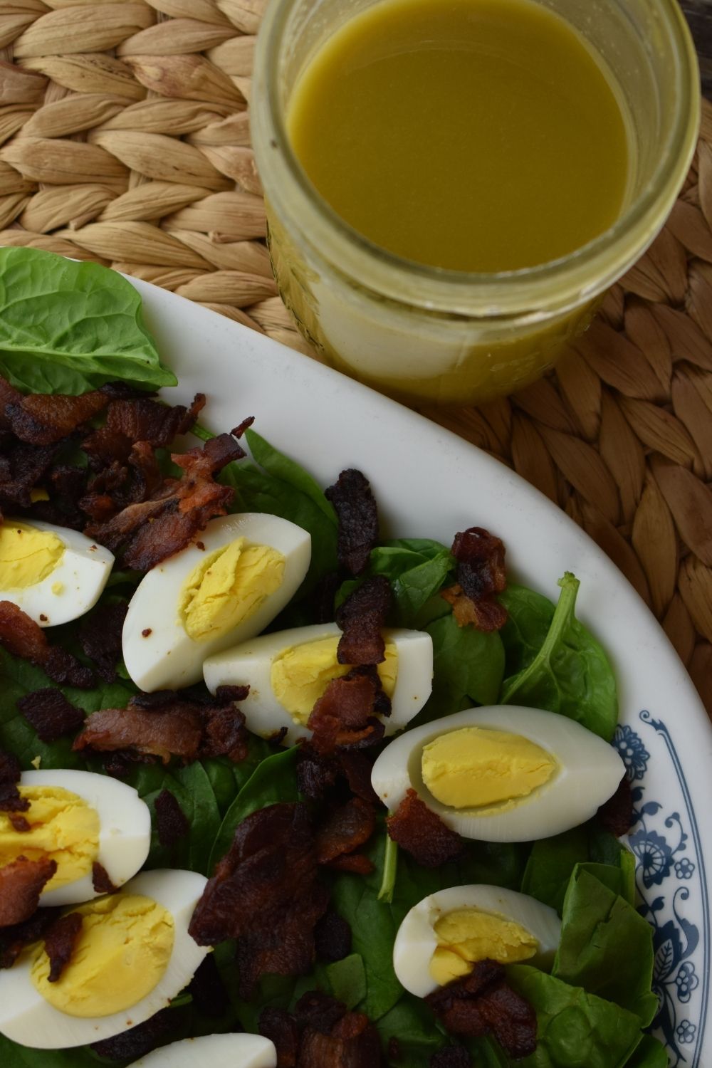 Classic Spinach Salad with Bacon and Eggs – Spinach Salad Dressing Recipe