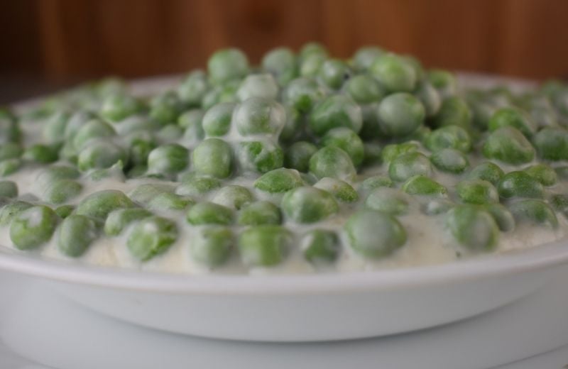 An Old Fashioned Creamed Peas Recipe With Step By Step Instructions