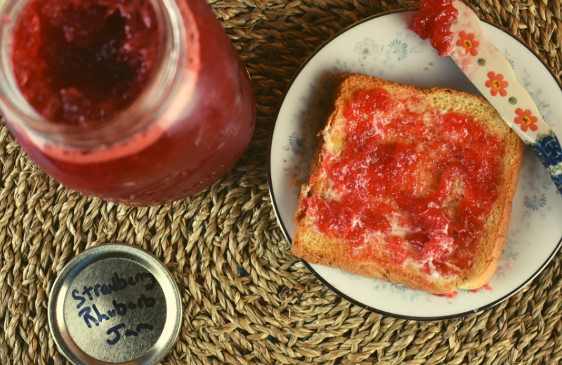 This three ingredient Strawberry Rhubarb Jam with Jello is the perfect way to make a yummy refrigerator jam in less than 15 minutes. This flavorful jam is pectin-free and goes perfectly on toast or ice cream.