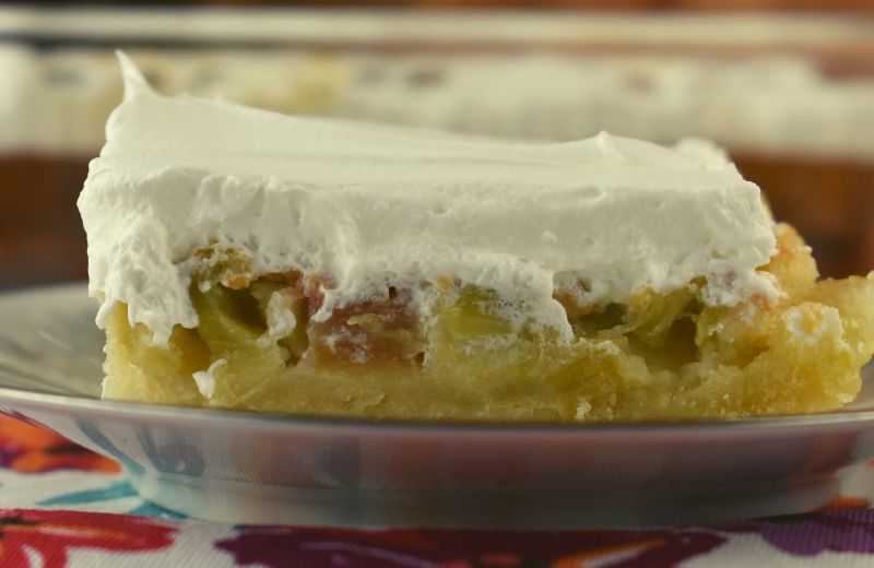 Rhubarb Dream Cake – A Moist Rhubarb Cake Recipe