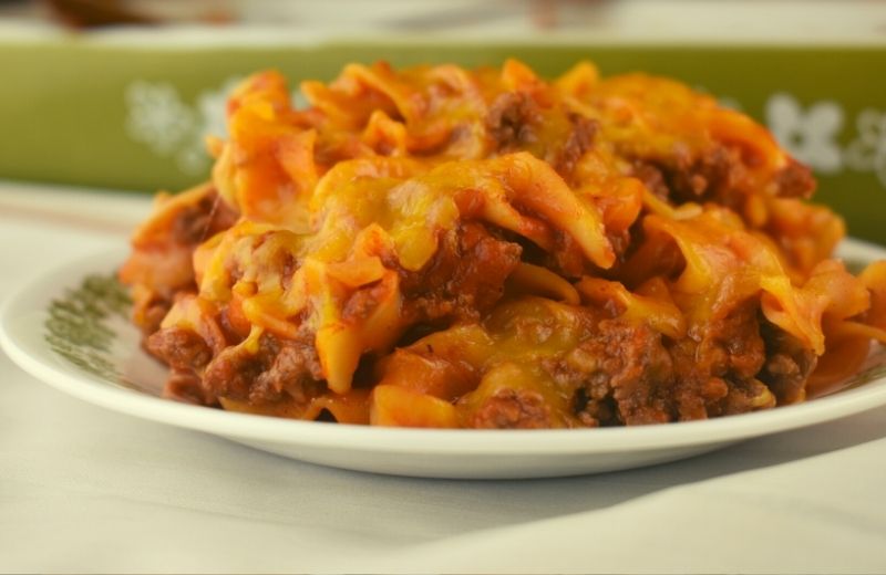 If you like chicken ole casserole, try this 5-ingredent ground beef casserole.