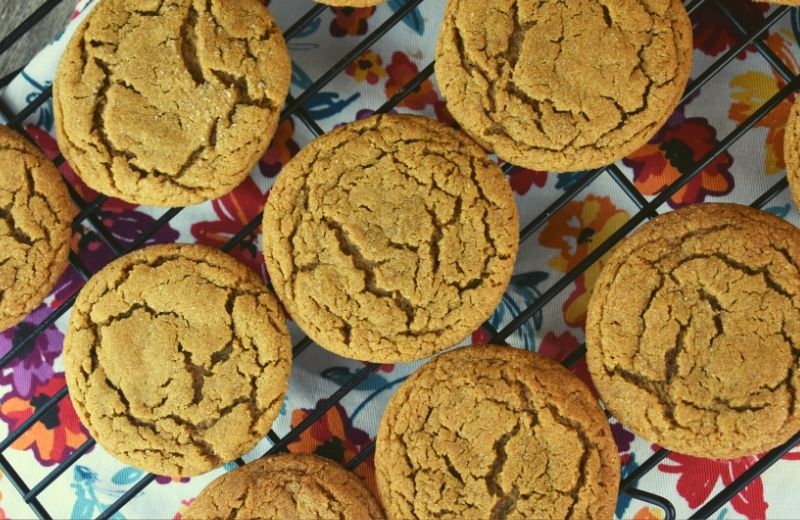 Old Fashioned Cinnamon Snaps are a molasses cookie that's big on flavor.  The combination of butter and Crisco gives a perfectly soft interior and slightly crisp exterior.