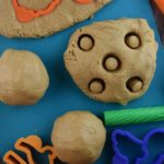 Edible Peanut Butter Play Dough is a simple homemade play dough recipe that can be eaten! Using creamy peanut butter, dry milk (powdered milk) and honey, kids love this recipe is fun to make and play with.