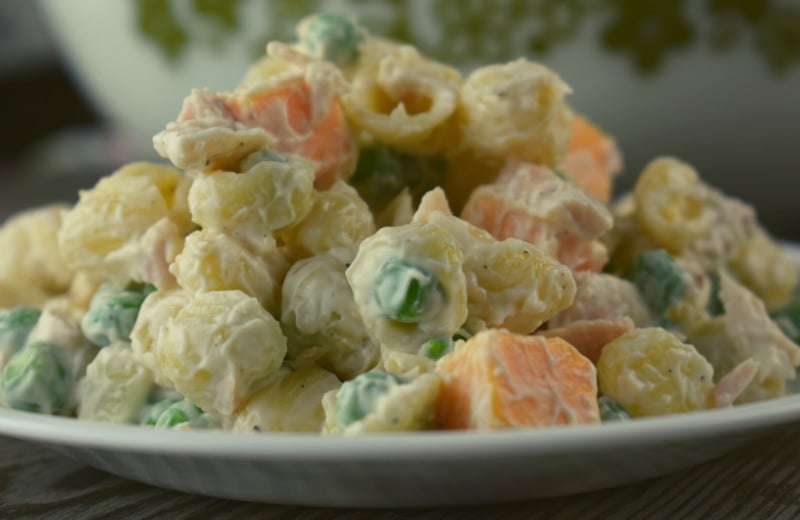 A Tuna Pasta Salad – The Old Fashioned Macaroni Salad For Your Next Potluck