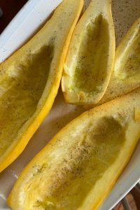 What can I make with yellow squash? Here's a solution to too many southern squash growing in the garden. Ground Beef Stuffed Squash is a Southern Stuffed Yellow Squash Recipe that is cheesy, beefy and delicious.