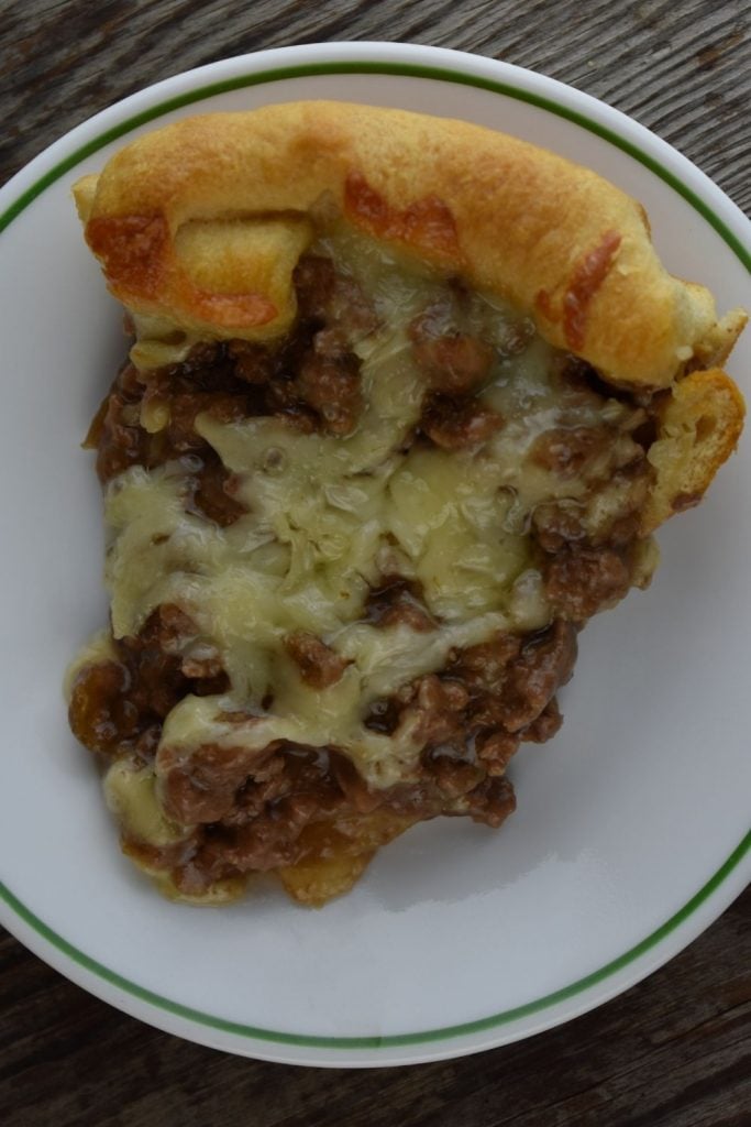 This Beefy Onion Pie is popular because it has a yummy crescent roll crust, ground beef filling and cheesy topping.