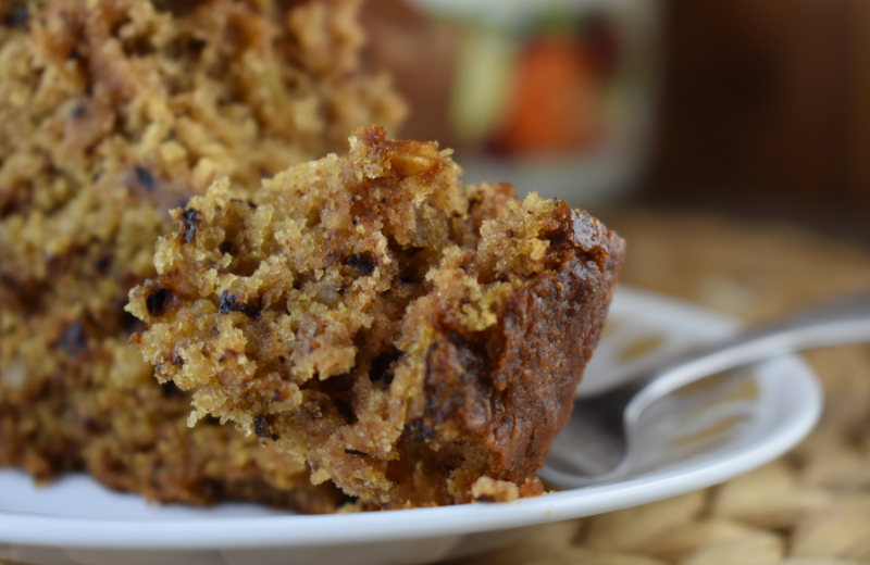Amish Applesauce Cake – A Super Moist Applesauce Cake Recipe
