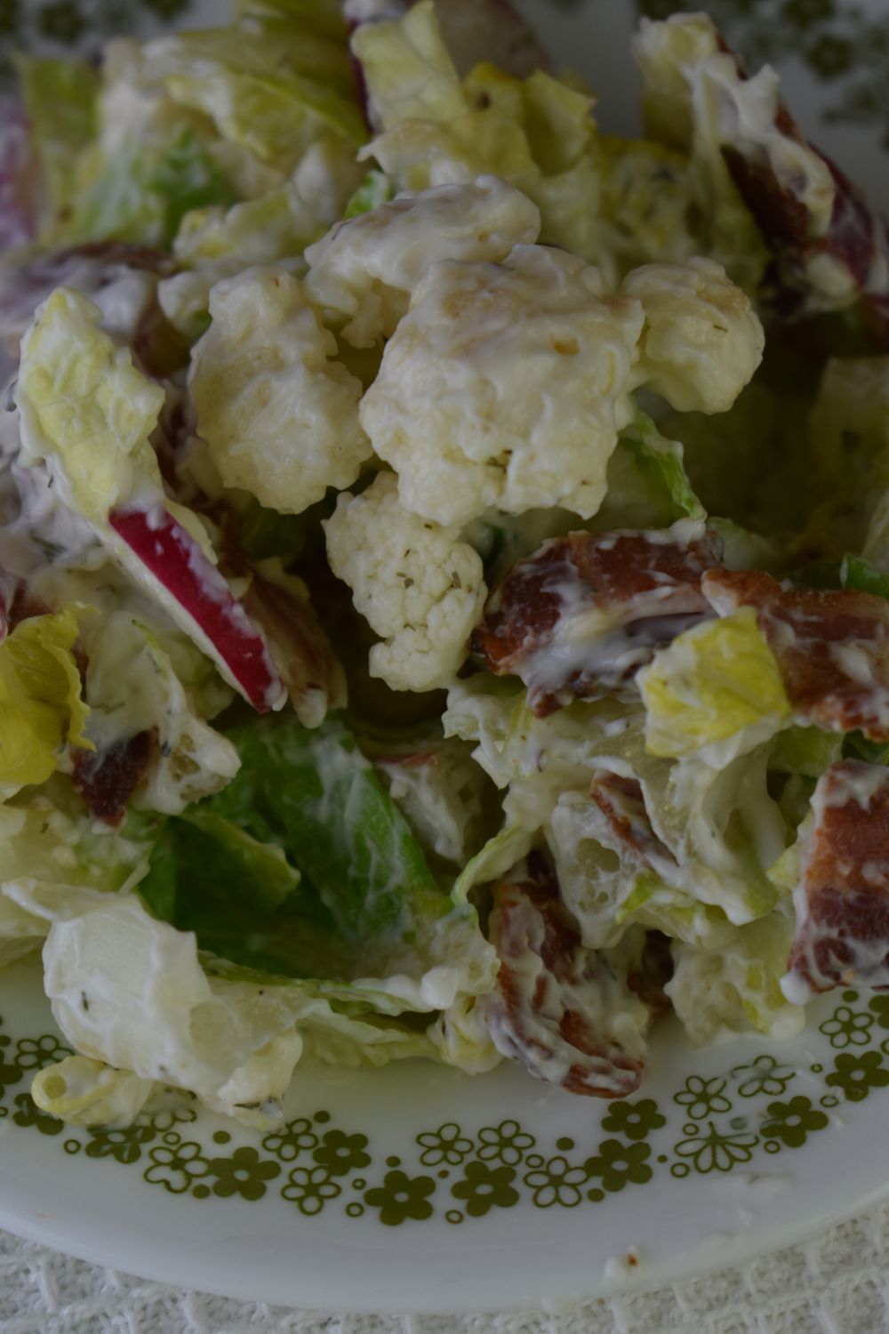 Bacon Cauliflower Salad with an Easy Creamy Dressing