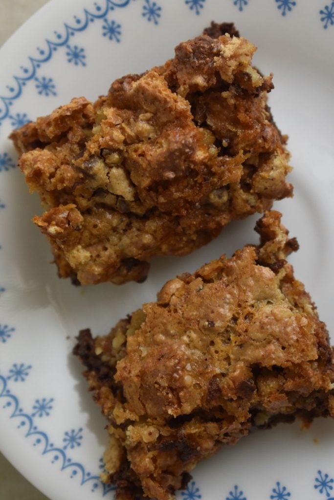 These old-fashioned graham cracker brownies are a rich, chewy vintage dessert made with condensed milk, chocolate chips, and pantry staples.